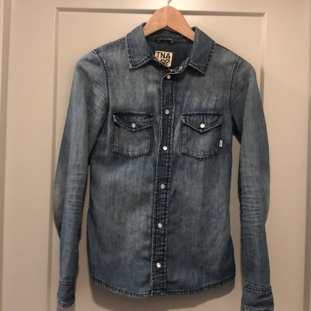 Aritzia | TNA Denim Shirt
